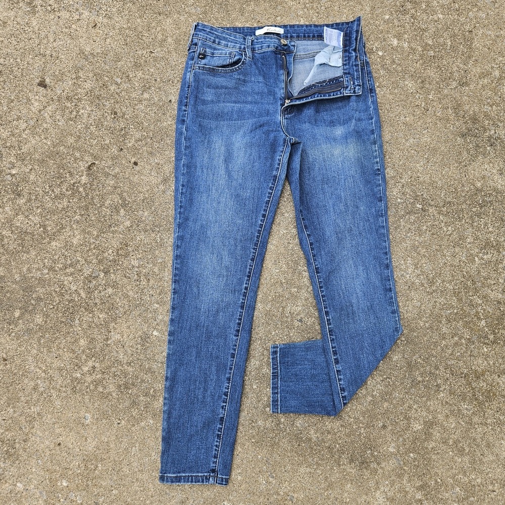 KanCan Dark Wash Distressed Cropped Fray Hem Stretch Skinny Jeans Size 11/29